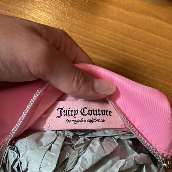 Juicy Couture Makeup Bag Set - Picture 5 of 5